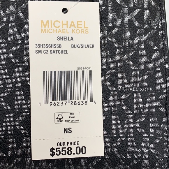 MICHAEL KORS
Sheila Small Faux Saffiano Leather Satchel
Black/Silver - Picture 15 of 16